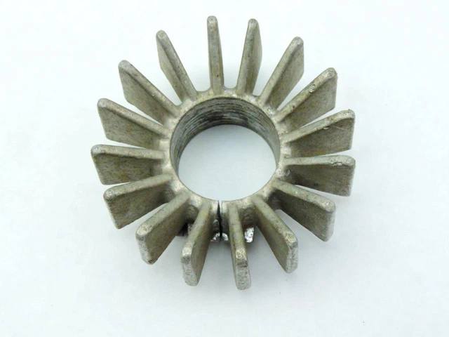 1 ¾”  Finned Alloy Exhaust Pipe Clamp Triumph 650 Chopper Bonneville T120R 29