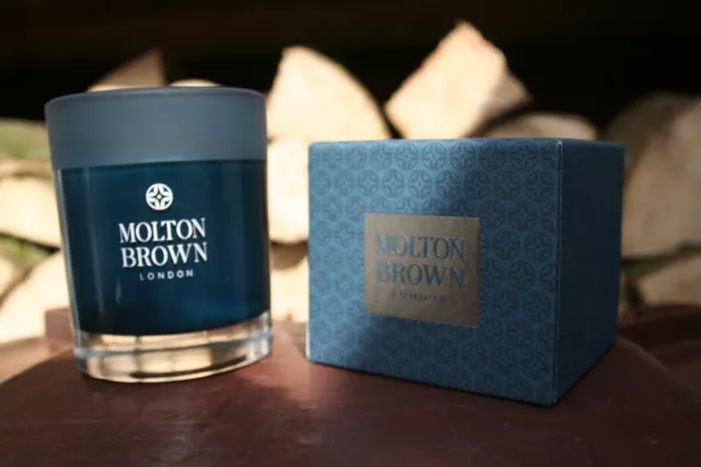 Molton Brown 180g Single Wick Candle Russian Leather