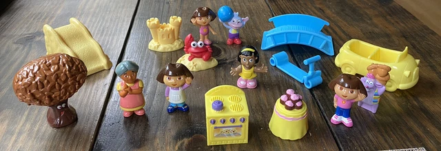 VINTAGE Dora The Explorer Let’s Go Adventure Pack Kitchen Beach Figurine Lot