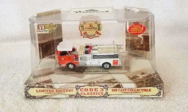 Code 3 Firehouse Expo Crown Pumper 2000