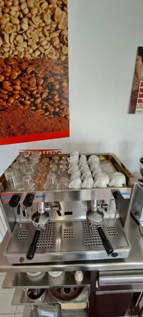 macchina da caffè espresso bar  professionale  usata 