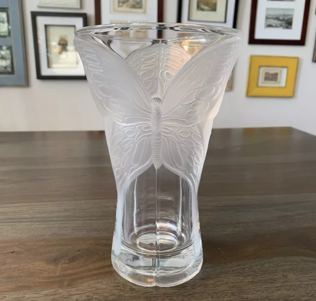 Crystal Vase Butterflies Cristal D’Arques Made France Vintage Butterly Frosted