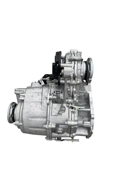 LAND ROVER DEFENDER L663 Transfer Box 2023 Hse Mhev N8E2-7K780-Ab £499. ...