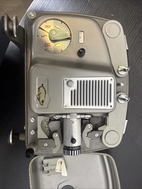 Bolex Paillard 8M (8mm Filmprojektor) (Gebraucht) in Reinach BL für CHF