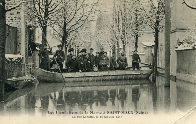 Inondations Marne à SAINT MAUR DES FOSSES La rue Labattu 26 Janvier 1910