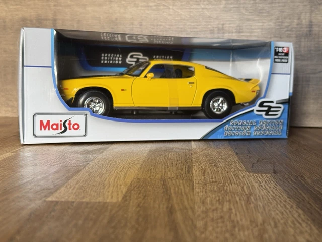 Produktbild von 1971 Chevrolet Camaro Red 1:18 Metal Die Cast Maisto