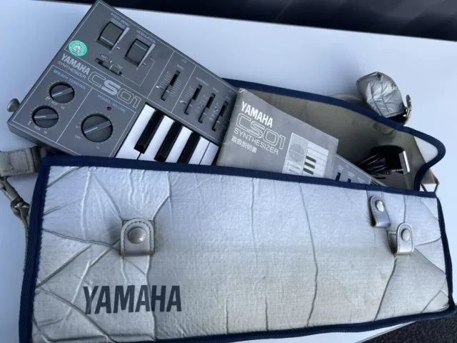 Yamaha CS-01 CS01 Mobile Analog Synthesizer keyboard