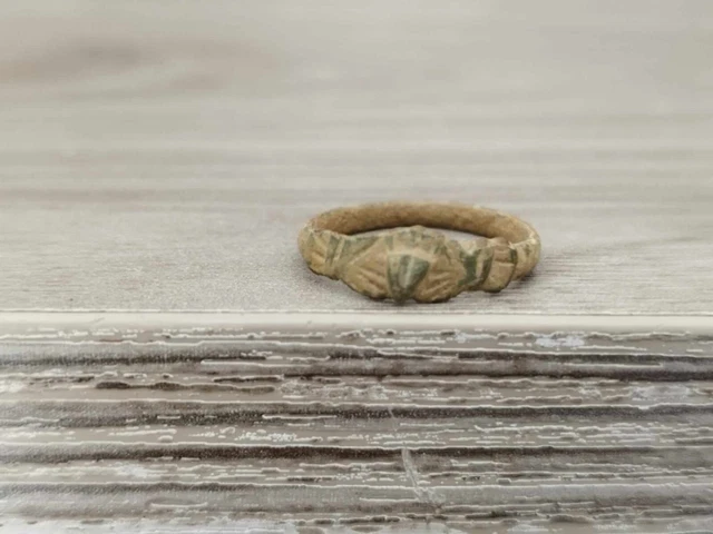 BELLE BAGUE ROMAINE Antique En Bronze 3,34 Grammes EUR 70,00