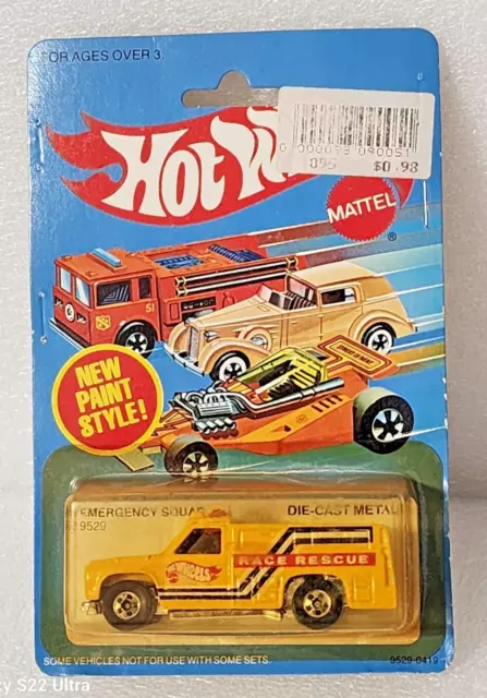 Hot Wheels #9529 Emergency Squad Race Rescue Bad Card