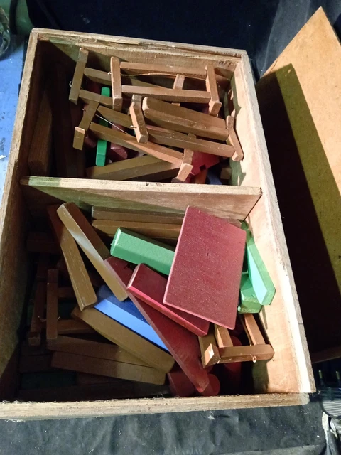 Boîte Ancienne Avec Jeu De Construction En Bois - Jouet Vintage