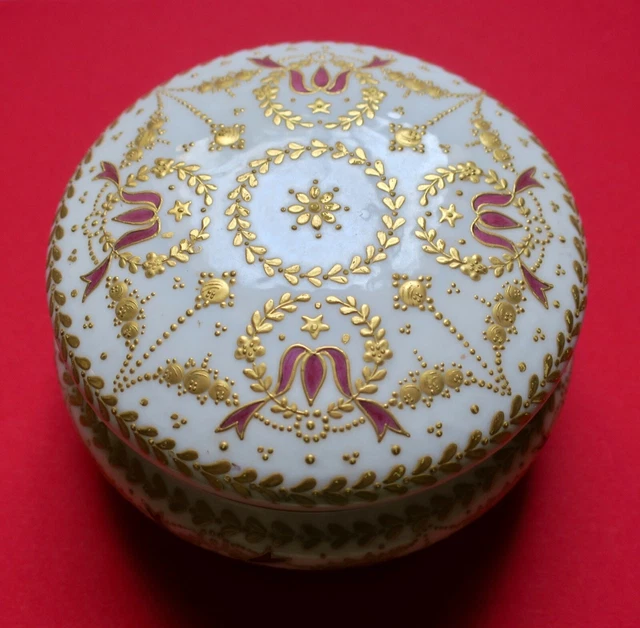 Ensemble De 3 Décorations En Porcelaine Signées Bernardaud Limoges - Jouets Mécaniques Anciens En Bois