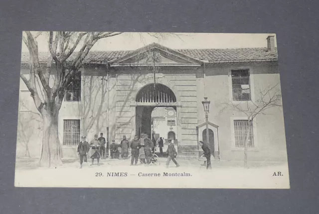 Cpa Carte Postale 1913 Militaria Gard Nimes Caserne Montcalm