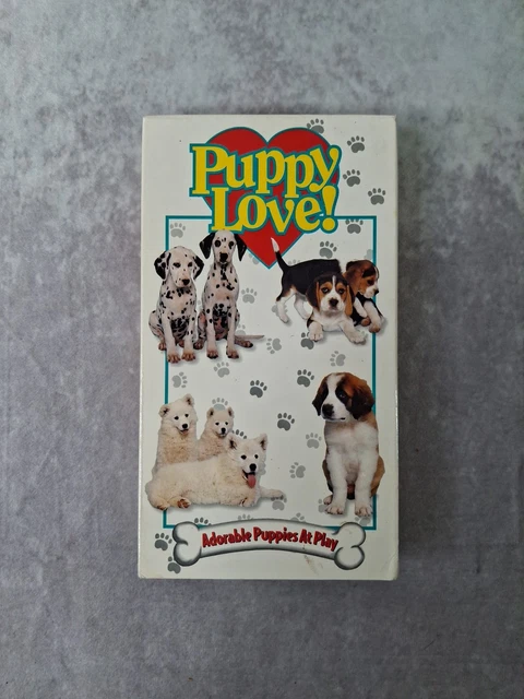 Puppy Love: Adorable Puppies at Play [VHS]