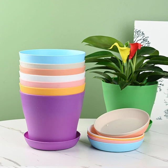 Nouveaux pots de fleurs en résine respectueux de l'environnement avec plateaux