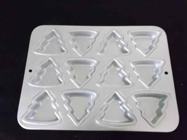 Wilton Mini 12 Christmas Tree Mold Cake Pan 