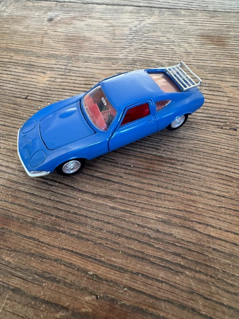 Dinky toys France- Opel GT, neuf en boite usagée ref 1421, Vente aux enchères : Jouets - Trains