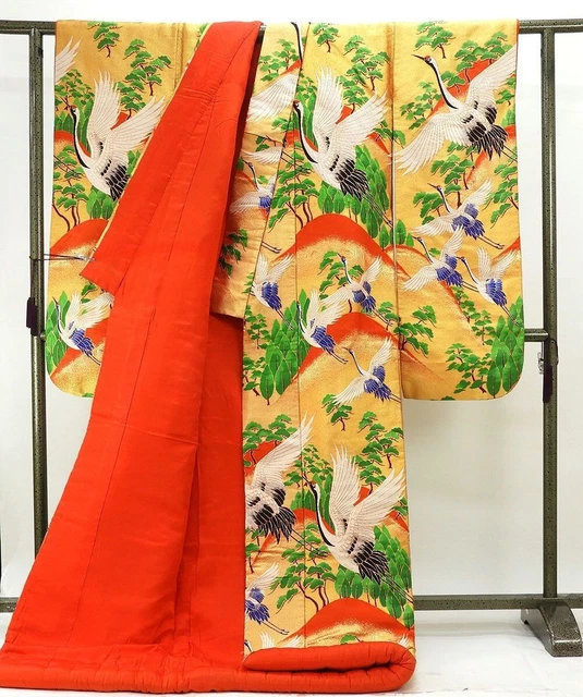 Japanese Kimono Uchikake Luxurious Wedding Pure Silk Crane pine tree pattern 2