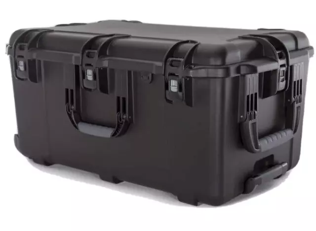 A/V BOX X-Large Gator Titan Heavy DUTY Wheeled Utility Case 29"18" 14" NANUK 965