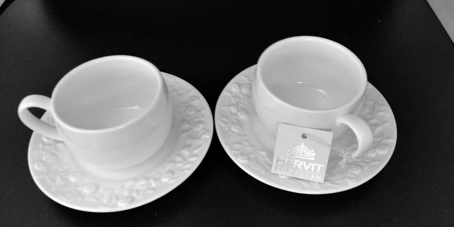 Hervit Set 2 Tazze In Porcellana Pesca - Mug 9x10 Cm, Linea Semplice Ed Elegante Per Colazione E Tè