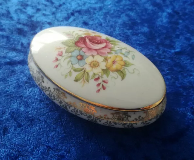 BONBONNIERE Boîte à bijoux PORCELAINE Limoges France décor floral ovale dorures