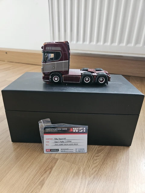 Miniature Tekno Volvo 164 Blanche – Échelle 1:43 – En Boîte