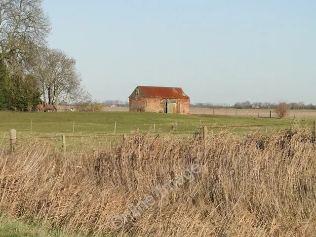 Photo 6x4 Barn with rusted corrugated roof Sutton St Edmund  c2011