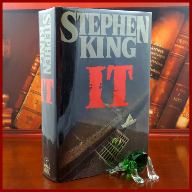 IT, Stephen King, 1ST EDITION & PRINTING, Viking Penguin, 1986, Pennywise