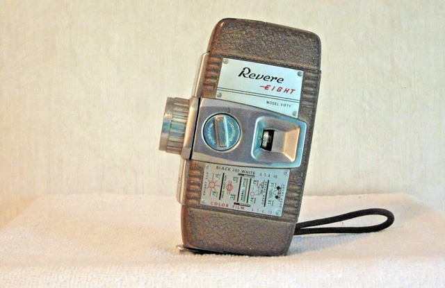 CÁMARA DE PELÍCULA REVERE OCHO MM MODELO 50 - 1957 Revere Camera Co con estuche vintage