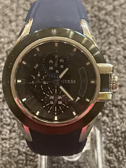 NEW GUESS MEN Nitrogen Sport Black Silicone Strap Watch U10575G1