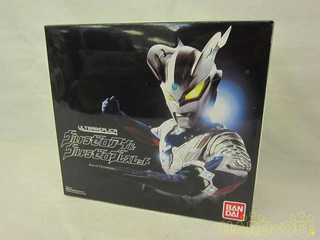 Premium BANDAI ULTRA REPLICA ULTRAMAN ULTRA ZERO EYE & ULTRA ZERO BRACELET Used