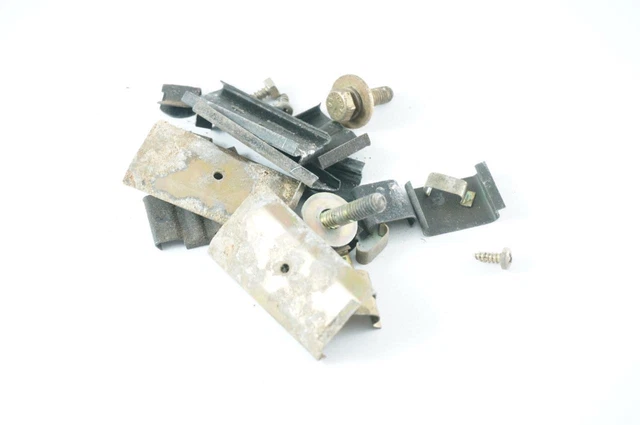 thumbnail image 2 of 10x Square Bolt Rivets / Push Clips For Mercedes R107 W107 W124 S124 W201 – A0009904492 (Front/Radiator Grille) 2 of 6