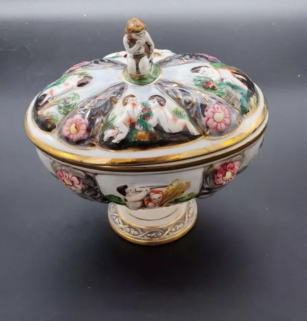 Capodimonte 1366/77 Footed Candy Dish with Lid (Children & Flowers w/ Gold)