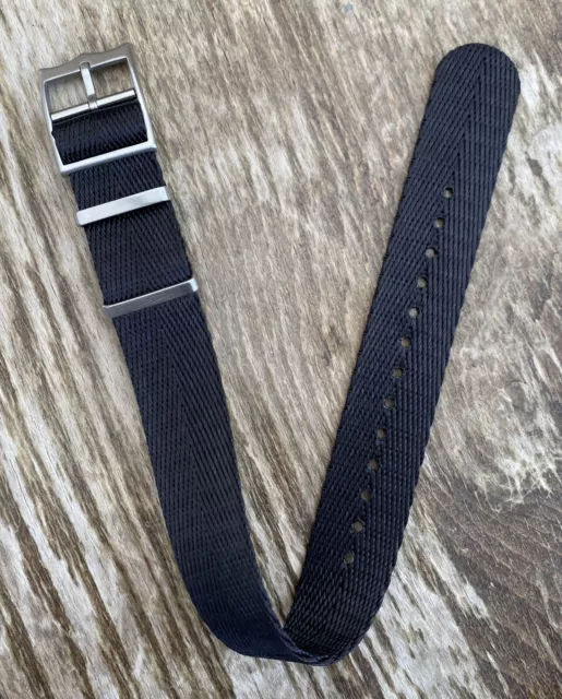 Stealth Black 22mm Herringbone Weave Nato Strap Single Pass