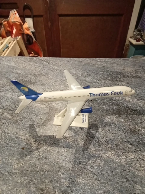 BOEING 757-200 THOMAS Cook Airways Blue Livery Collectors Model Scale 1 ...