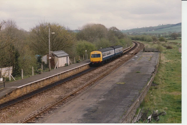 RAILWAY PHOTO DMU 53638 + 53200 @ Yeoford 29/4/89 on 14:07 Barnstable ...