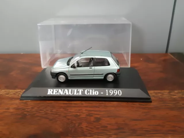 Universal hobbies Renault Clio 1990 1/43