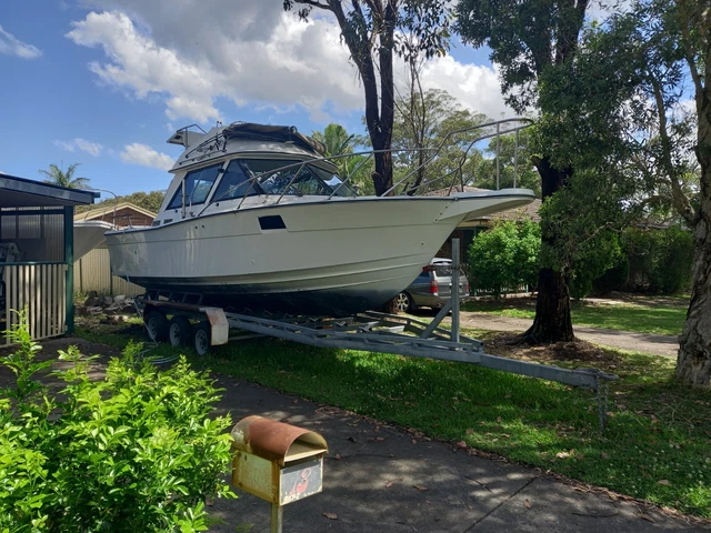 Yamaha Fibreglass Boat 8 Meter