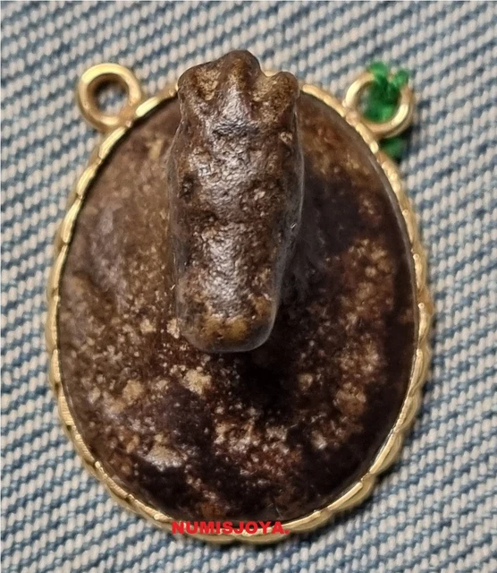 Boutons De Manchette Anciens Tête De Taureau Toréro - Or De Tolède Et Lucite, Occasion