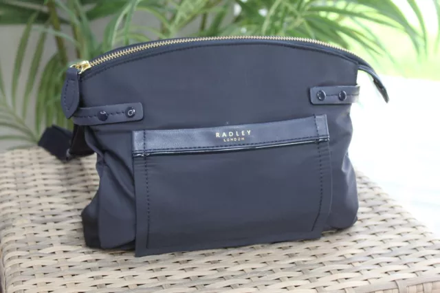 Radley river discount street bag