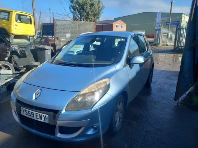 Renault Scenic 2010 Mk3 breaking spares alloy wheel Nut