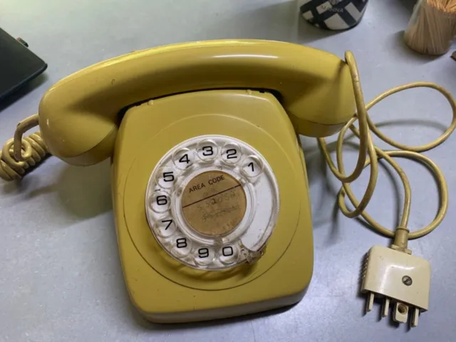 Vintage retro phone tecome 802