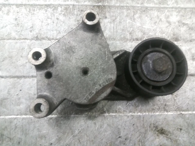 825809 galet tendeur pour PEUGEOT 308 1.6 HDI 2007 TF114A 199115