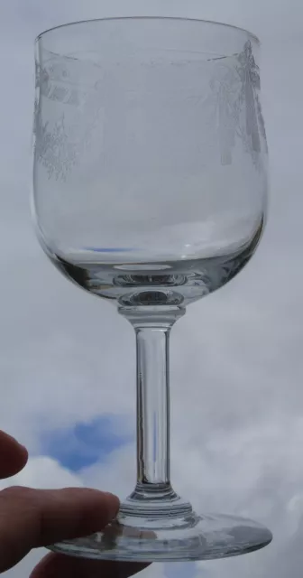 Meisenthal - Verre à eau en verre, modèle Pasteur, gravure Empire.