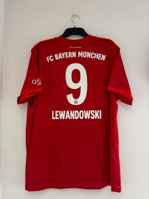 Bayern Munich | Home Football Shirt | 2019-20 | Robert Lewandowski 9 | XXL 2