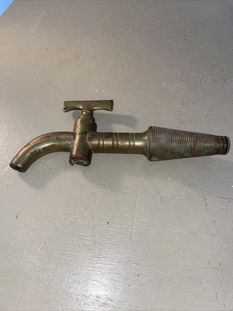 ancien robinet laiton