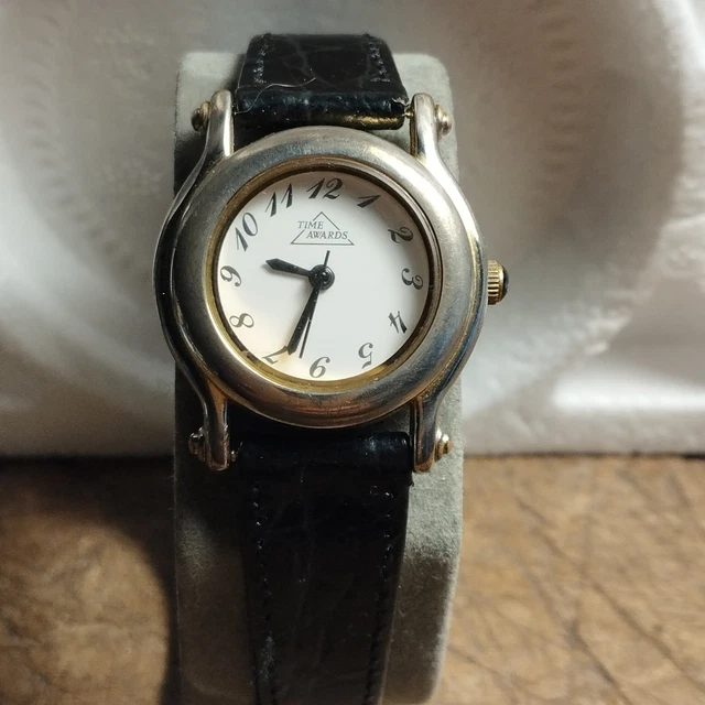 Montre Vintage Q&Q Femme - Style Années 70 - Bracelet Doré En Acier - Quartz Avec Pile Incluse