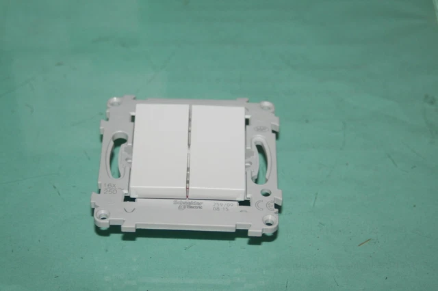 Interrupteur Double Va-et-vient Schneider ALVAIS – Modèle ALB81056 – Neuf, Parfait Pour Rénovation !