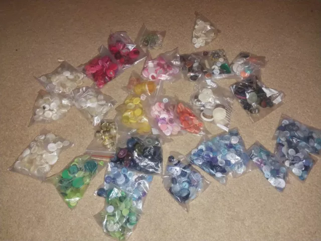 Large Button Bundle For Sewing Craft 700gms 100s Of Buttons