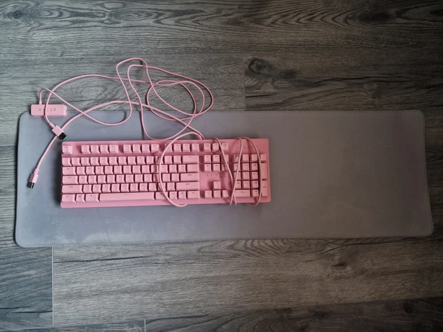 Pink Razer Goliathus RAZER PINK QUARTZ Huntsman Keyboard & Goliathus Chroma Mouse Mat £90.00 ...