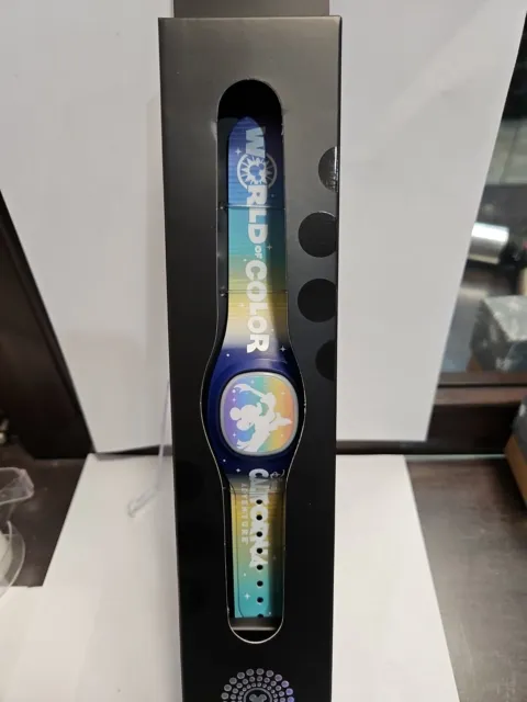 NEW Disney Magic Band Plus + World of Color  california adventure UNLINKED